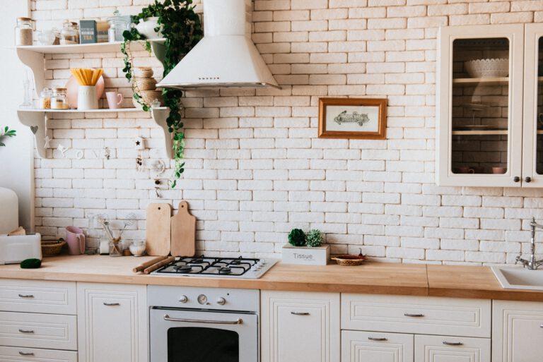 5 tips voor een ruimtelijke kleine keuken